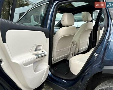 Синий Мерседес EQA, объемом двигателя 0 л и пробегом 68 тыс. км за 25800 $, фото 59 на Automoto.ua