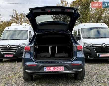 Синий Мерседес EQA, объемом двигателя 0 л и пробегом 68 тыс. км за 25800 $, фото 13 на Automoto.ua