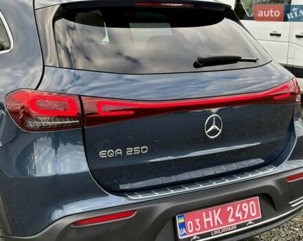 Синий Мерседес EQA, объемом двигателя 0 л и пробегом 68 тыс. км за 25800 $, фото 12 на Automoto.ua