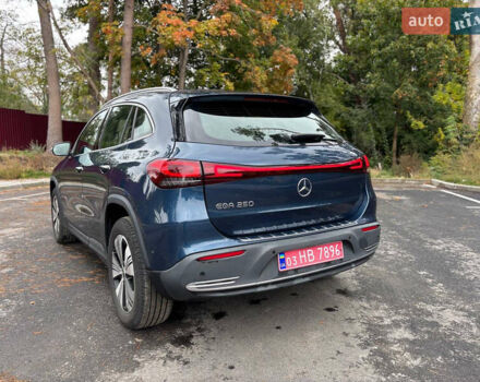 Синий Мерседес EQA, объемом двигателя 0 л и пробегом 248 тыс. км за 22700 $, фото 55 на Automoto.ua