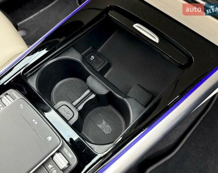Синий Мерседес EQA, объемом двигателя 0 л и пробегом 68 тыс. км за 25900 $, фото 38 на Automoto.ua