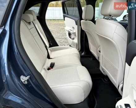 Синий Мерседес EQA, объемом двигателя 0 л и пробегом 68 тыс. км за 25900 $, фото 65 на Automoto.ua