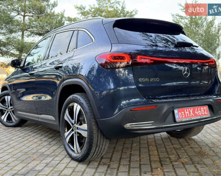 Синій Мерседес EQA, об'ємом двигуна 0 л та пробігом 70 тис. км за 26990 $, фото 10 на Automoto.ua