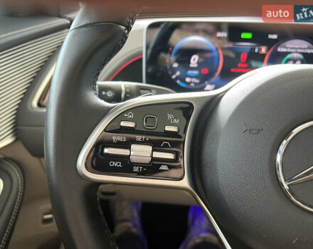 Білий Мерседес EQC, об'ємом двигуна 0 л та пробігом 34 тис. км за 31999 $, фото 19 на Automoto.ua