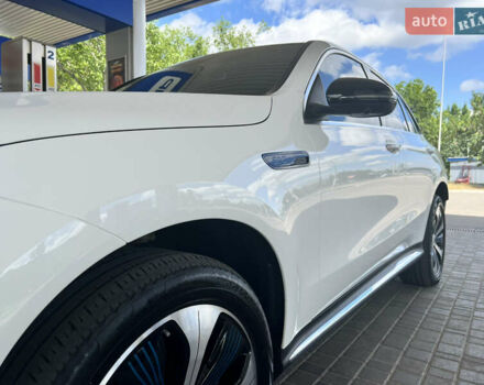 Білий Мерседес EQC, об'ємом двигуна 0 л та пробігом 34 тис. км за 31999 $, фото 5 на Automoto.ua