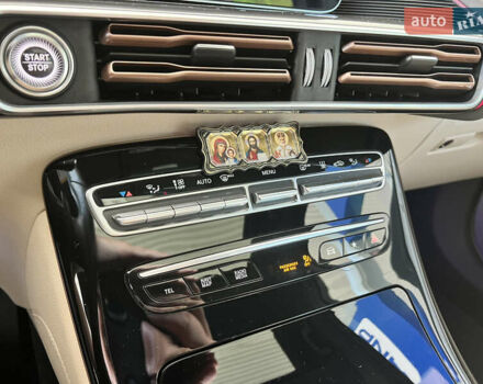 Білий Мерседес EQC, об'ємом двигуна 0 л та пробігом 34 тис. км за 31999 $, фото 17 на Automoto.ua