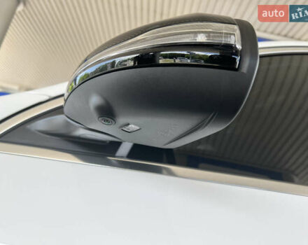 Білий Мерседес EQC, об'ємом двигуна 0 л та пробігом 34 тис. км за 31999 $, фото 15 на Automoto.ua