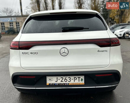 Белый Мерседес EQC, объемом двигателя 0 л и пробегом 140 тыс. км за 32800 $, фото 4 на Automoto.ua