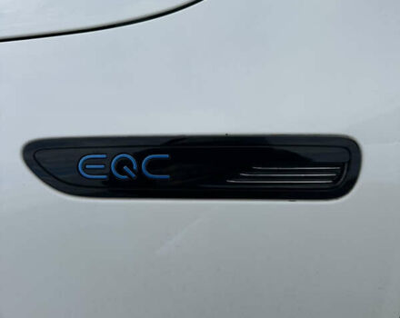 Белый Мерседес EQC, объемом двигателя 0 л и пробегом 51 тыс. км за 32500 $, фото 16 на Automoto.ua