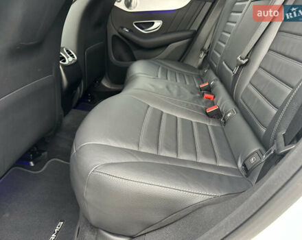 Белый Мерседес EQC, объемом двигателя 0 л и пробегом 140 тыс. км за 32800 $, фото 21 на Automoto.ua