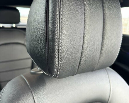 Белый Мерседес EQC, объемом двигателя 0 л и пробегом 51 тыс. км за 32500 $, фото 47 на Automoto.ua