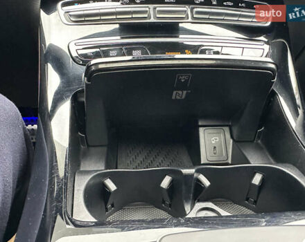 Белый Мерседес EQC, объемом двигателя 0 л и пробегом 140 тыс. км за 32800 $, фото 37 на Automoto.ua