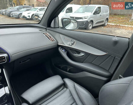 Белый Мерседес EQC, объемом двигателя 0 л и пробегом 140 тыс. км за 32800 $, фото 31 на Automoto.ua