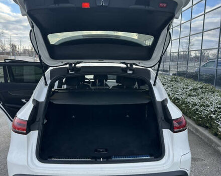 Белый Мерседес EQC, объемом двигателя 0 л и пробегом 51 тыс. км за 32500 $, фото 8 на Automoto.ua