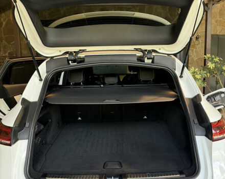 Белый Мерседес EQC, объемом двигателя 0 л и пробегом 36 тыс. км за 45000 $, фото 8 на Automoto.ua