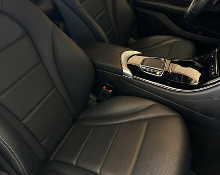 Белый Мерседес EQC, объемом двигателя 0 л и пробегом 26 тыс. км за 39900 $, фото 12 на Automoto.ua