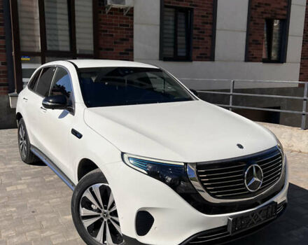 Белый Мерседес EQC, объемом двигателя 0 л и пробегом 26 тыс. км за 39900 $, фото 7 на Automoto.ua