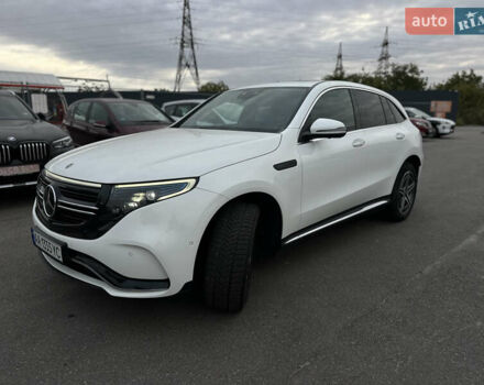 Белый Мерседес EQC, объемом двигателя 0 л и пробегом 42 тыс. км за 42500 $, фото 2 на Automoto.ua