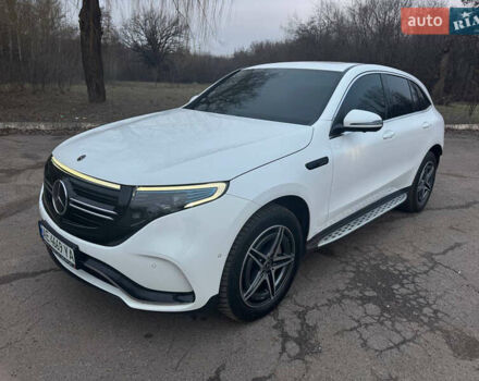 Белый Мерседес EQC, объемом двигателя 0 л и пробегом 29 тыс. км за 35000 $, фото 3 на Automoto.ua