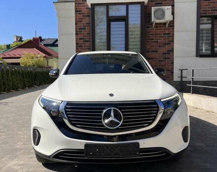 Белый Мерседес EQC, объемом двигателя 0 л и пробегом 26 тыс. км за 39900 $, фото 1 на Automoto.ua