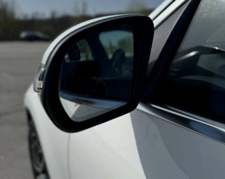 Білий Мерседес EQC, об'ємом двигуна 0 л та пробігом 50 тис. км за 34900 $, фото 10 на Automoto.ua