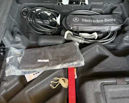 Белый Мерседес EQC, объемом двигателя 0 л и пробегом 36 тыс. км за 45000 $, фото 10 на Automoto.ua