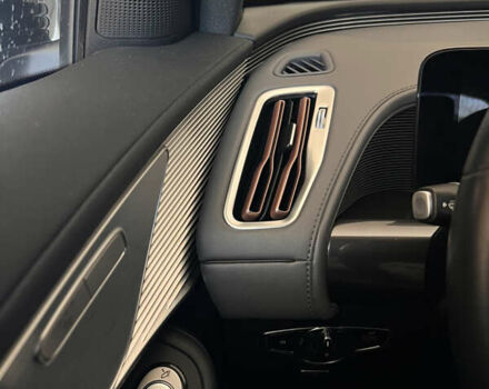 Белый Мерседес EQC, объемом двигателя 0 л и пробегом 26 тыс. км за 39900 $, фото 11 на Automoto.ua