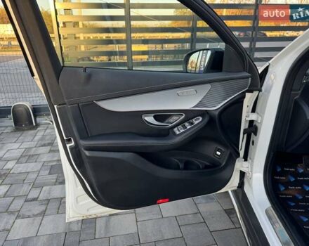 Белый Мерседес EQC, объемом двигателя 0 л и пробегом 77 тыс. км за 34900 $, фото 13 на Automoto.ua