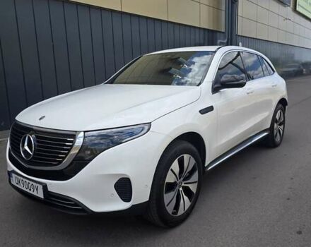 Белый Мерседес EQC, объемом двигателя 0 л и пробегом 61 тыс. км за 39000 $, фото 9 на Automoto.ua