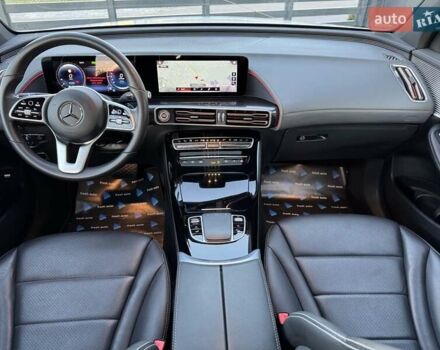 Белый Мерседес EQC, объемом двигателя 0 л и пробегом 77 тыс. км за 34900 $, фото 3 на Automoto.ua