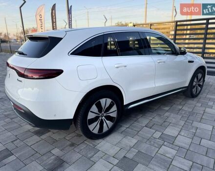 Белый Мерседес EQC, объемом двигателя 0 л и пробегом 77 тыс. км за 34900 $, фото 2 на Automoto.ua