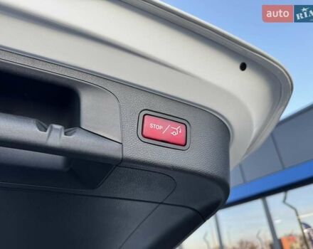 Белый Мерседес EQC, объемом двигателя 0 л и пробегом 77 тыс. км за 34900 $, фото 32 на Automoto.ua