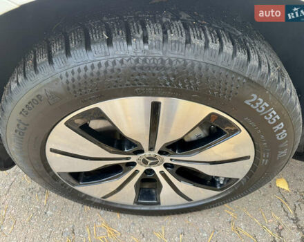 Белый Мерседес EQC, объемом двигателя 0 л и пробегом 70 тыс. км за 34999 $, фото 24 на Automoto.ua