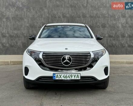Белый Мерседес EQC, объемом двигателя 0 л и пробегом 27 тыс. км за 49999 $, фото 1 на Automoto.ua