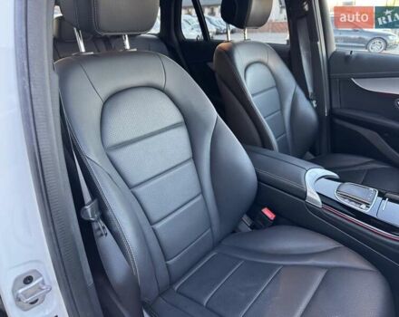 Белый Мерседес EQC, объемом двигателя 0 л и пробегом 77 тыс. км за 34900 $, фото 36 на Automoto.ua