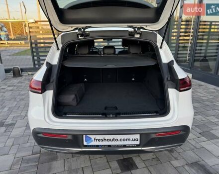 Белый Мерседес EQC, объемом двигателя 0 л и пробегом 77 тыс. км за 34900 $, фото 30 на Automoto.ua