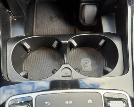 Белый Мерседес EQC, объемом двигателя 0 л и пробегом 70 тыс. км за 34999 $, фото 32 на Automoto.ua