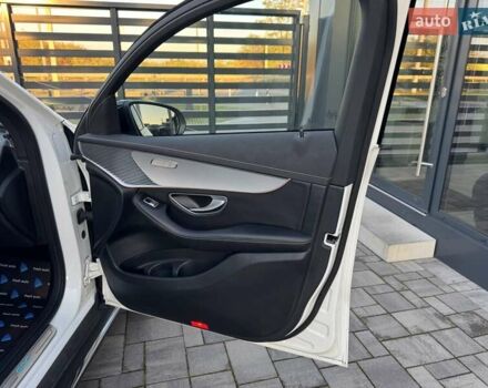 Белый Мерседес EQC, объемом двигателя 0 л и пробегом 77 тыс. км за 34900 $, фото 35 на Automoto.ua