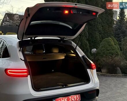 Белый Мерседес EQC, объемом двигателя 0 л и пробегом 11 тыс. км за 44800 $, фото 19 на Automoto.ua