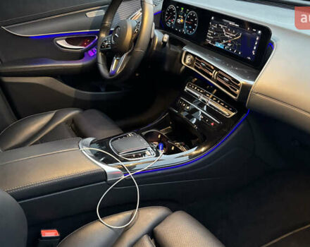 Белый Мерседес EQC, объемом двигателя 0 л и пробегом 75 тыс. км за 45000 $, фото 1 на Automoto.ua