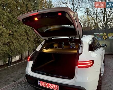 Белый Мерседес EQC, объемом двигателя 0 л и пробегом 11 тыс. км за 44800 $, фото 17 на Automoto.ua