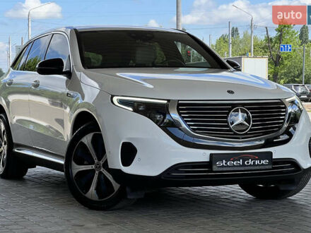 Белый Мерседес EQC, объемом двигателя 0 л и пробегом 34 тыс. км за 31999 $, фото 1 на Automoto.ua