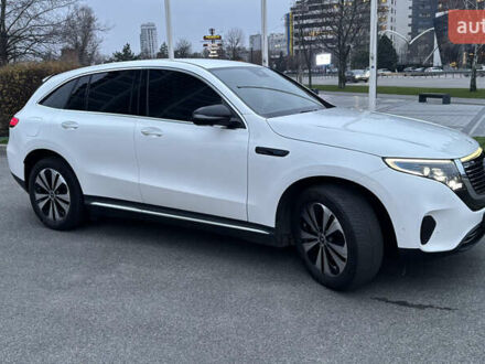 Белый Мерседес EQC, объемом двигателя 0 л и пробегом 75 тыс. км за 45000 $, фото 1 на Automoto.ua