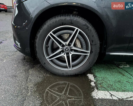 Черный Мерседес EQC, объемом двигателя 0 л и пробегом 137 тыс. км за 34000 $, фото 12 на Automoto.ua