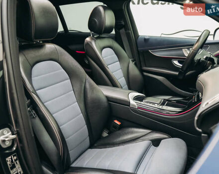 Чорний Мерседес EQC, об'ємом двигуна 0 л та пробігом 164 тис. км за 26405 $, фото 80 на Automoto.ua