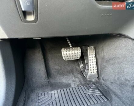 Черный Мерседес EQC, объемом двигателя 0 л и пробегом 155 тыс. км за 33800 $, фото 72 на Automoto.ua