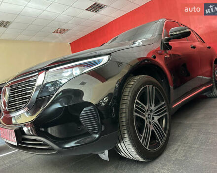 Черный Мерседес EQC, объемом двигателя 0 л и пробегом 175 тыс. км за 28500 $, фото 5 на Automoto.ua