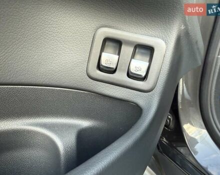 Черный Мерседес EQC, объемом двигателя 0 л и пробегом 155 тыс. км за 33800 $, фото 62 на Automoto.ua