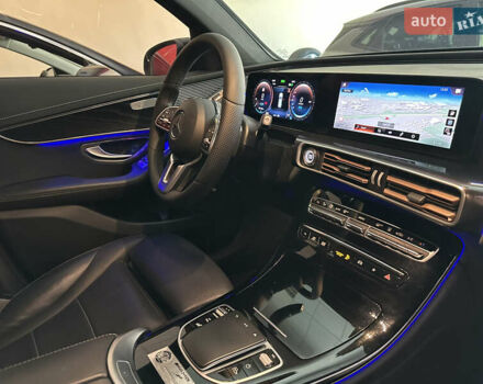 Черный Мерседес EQC, объемом двигателя 0 л и пробегом 175 тыс. км за 28500 $, фото 18 на Automoto.ua