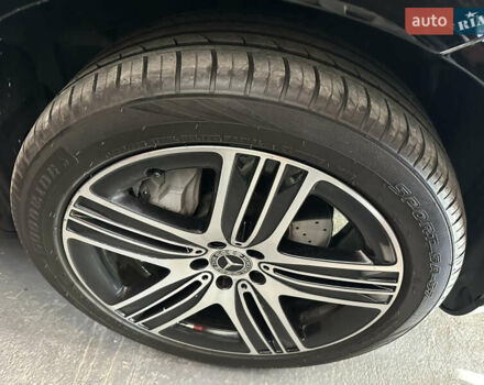 Черный Мерседес EQC, объемом двигателя 0 л и пробегом 175 тыс. км за 28500 $, фото 6 на Automoto.ua